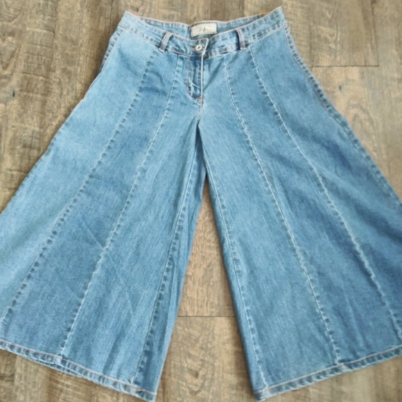 Wide Leg Flare Gaucho Jeans 